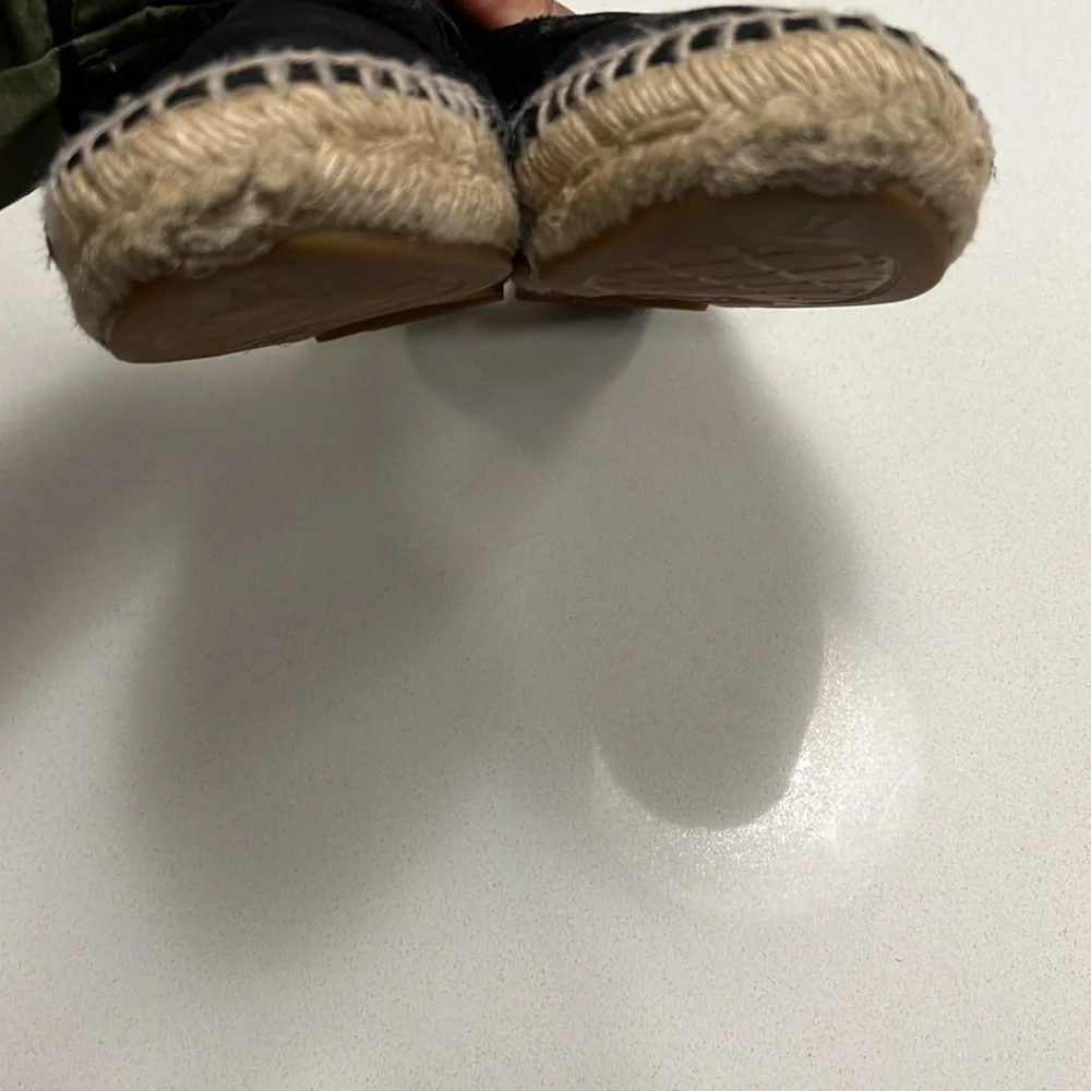 Chanel Interlocking CC Logo Velvet Espadrilles Black